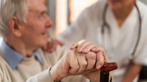 Promoció del bon tracte i la qualitat de vida de la gent gran: un repte actual