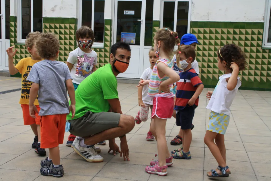 La Fundació Pere Tarrés adapta la seva formació de monitors de lleure a persones sordes