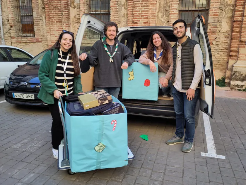 La Fundació Pere Tarrés lliura els jocs i material d’acampada recaptats per als esplais afectats per la DANA