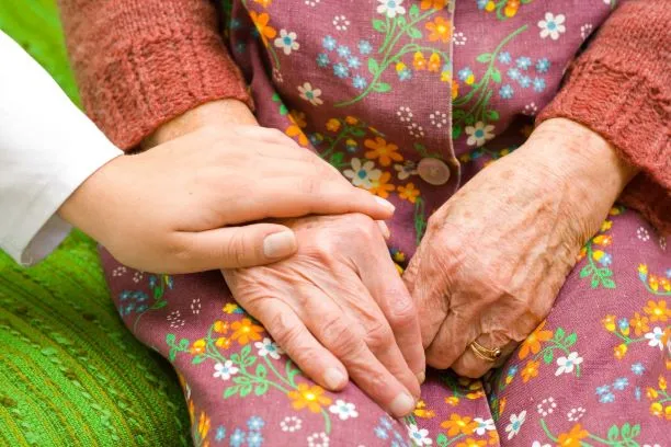 5 respostes de la intervenció familiar en centres residencials per a persones dependents
